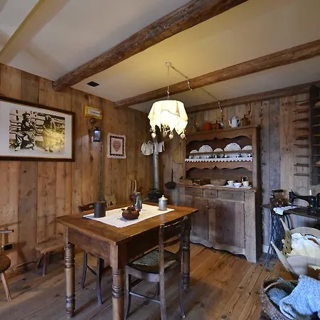 ラ ルージャ ホテル