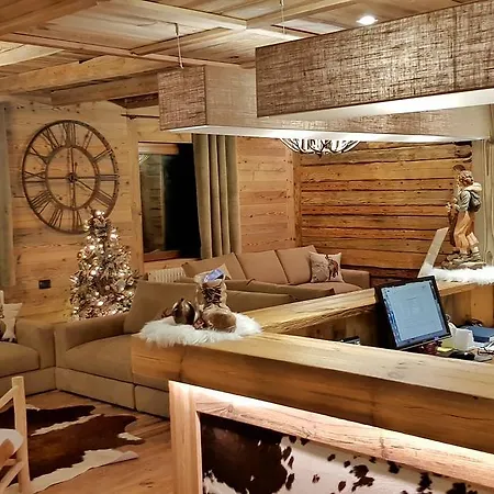 ラ ルージャ ホテル 4*